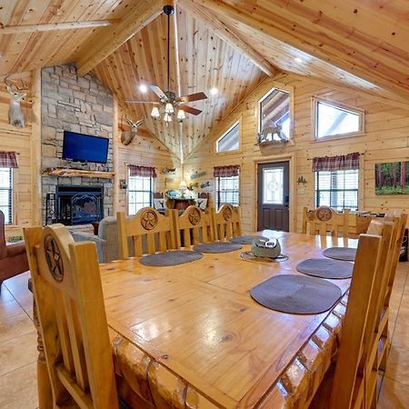 Broken Bow Cabin With Hot Tub And Deck - 4 Mi To Lake! 外观 照片