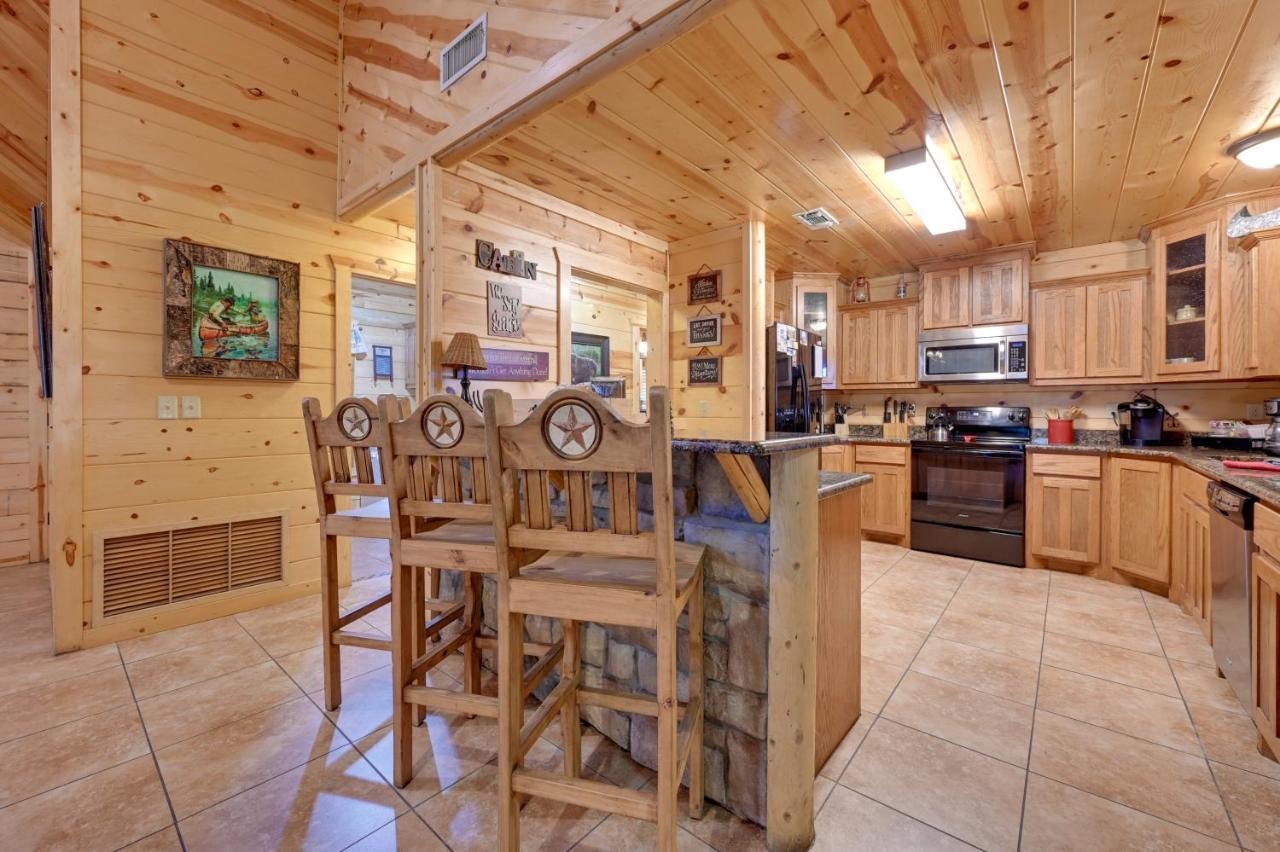 Broken Bow Cabin With Hot Tub And Deck - 4 Mi To Lake! 外观 照片